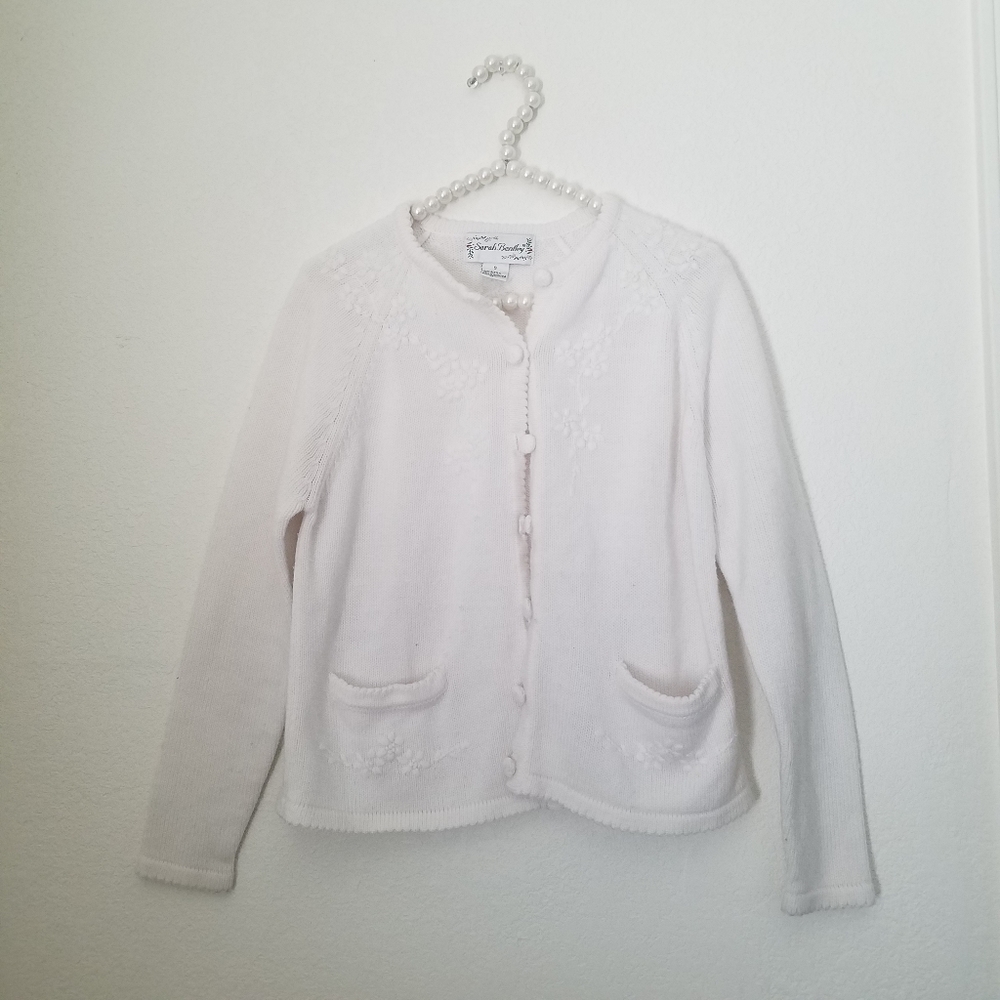 Elegant White Cardigan Sweater